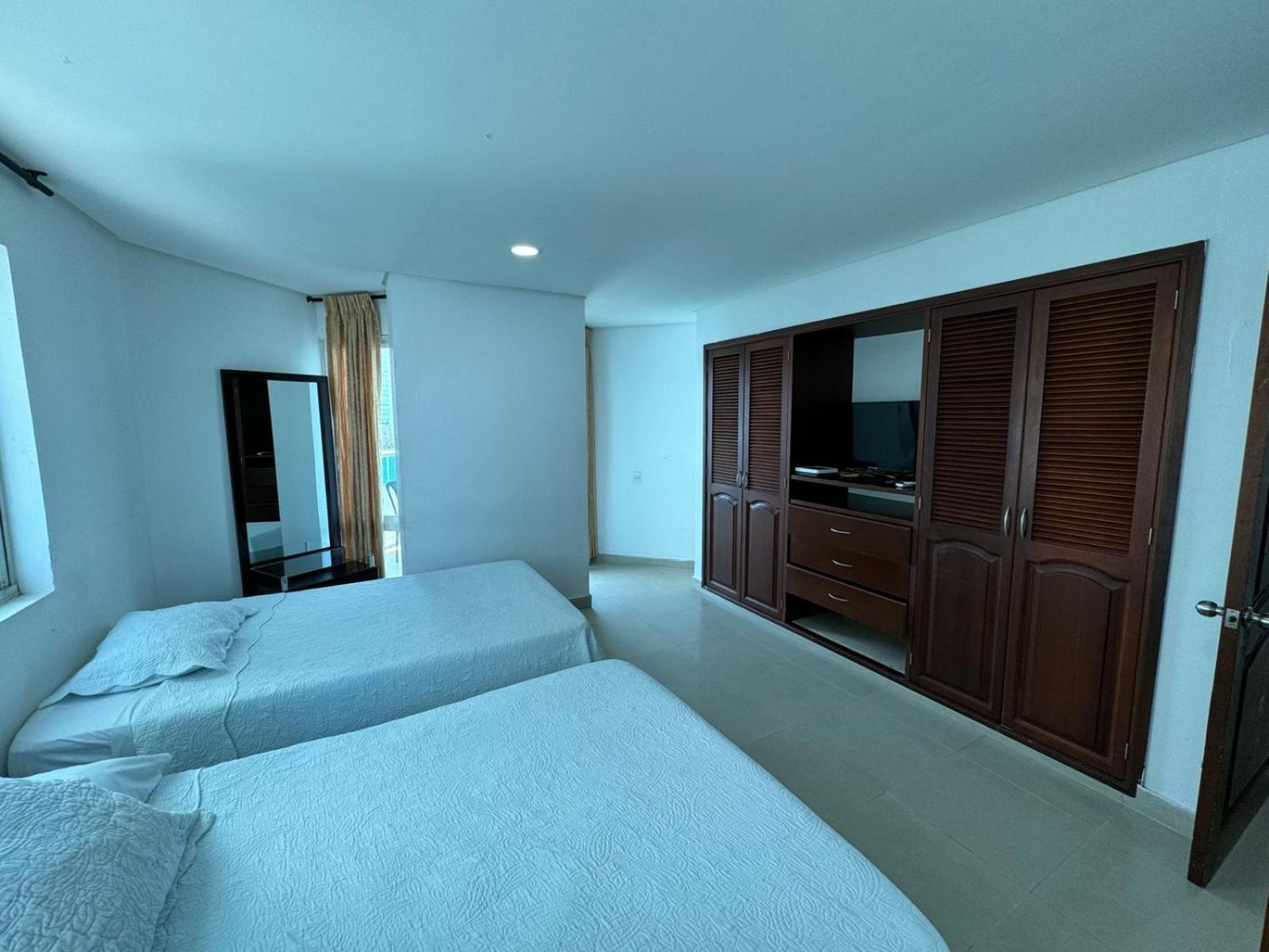 Apartamento En Laguito Ed Torres Del Lago 604 Icdi Cartagena 외부 사진